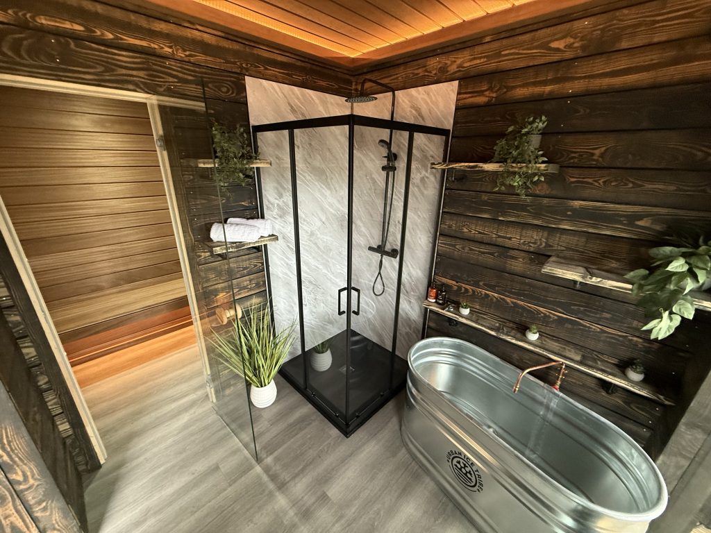 Luxury Lodges Derbyshire with Sauna AND Hot Tub
